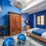 Coronell D'en Apartamento *