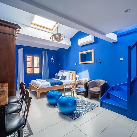 Coronell D'en 公寓 *