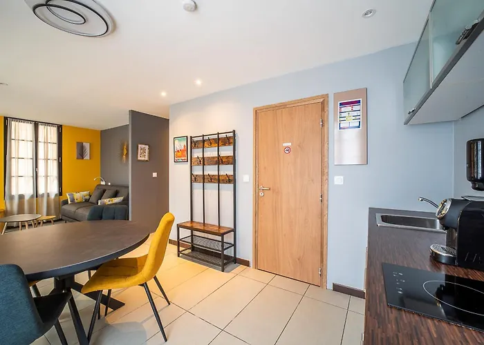 Coronell D'en Appartamento