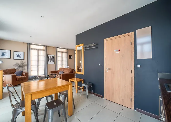 Coronell D'en Apartment